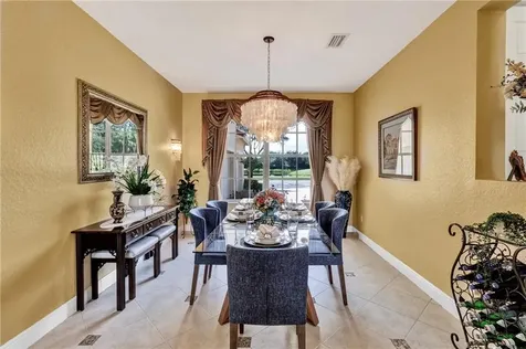 1828 Grey Falcon Circle Vero Beach FL 32962