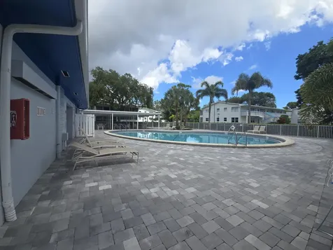 2010 Westbury F Deerfield Beach FL 33442