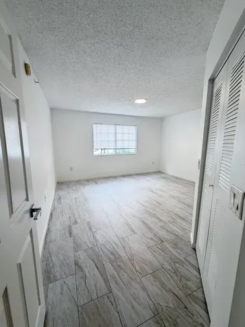5025 Wiles Road Coconut Creek FL 33073