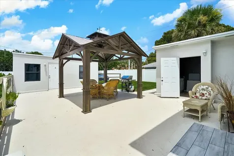 305 Cypress Drive Lake Park FL 33403