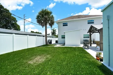 305 Cypress Drive Lake Park FL 33403