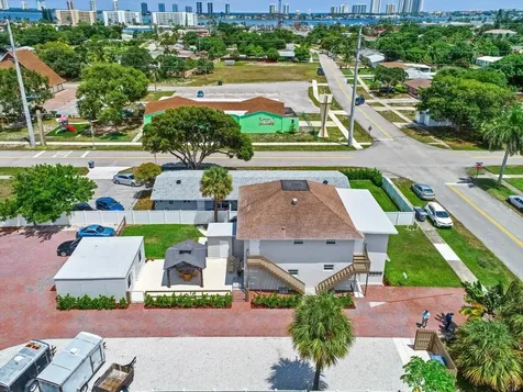 305 Cypress Drive Lake Park FL 33403