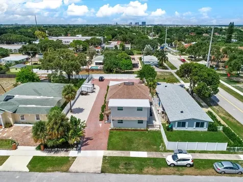 305 Cypress Drive Lake Park FL 33403