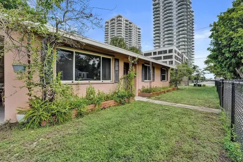 401 42nd Street West Palm Beach FL 33407
