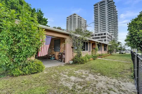 401 42nd Street West Palm Beach FL 33407