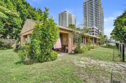 401 42nd Street West Palm Beach FL 33407