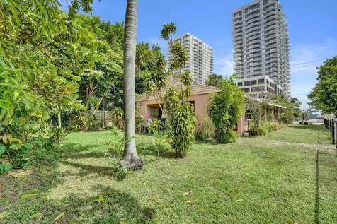 401 42nd Street West Palm Beach FL 33407