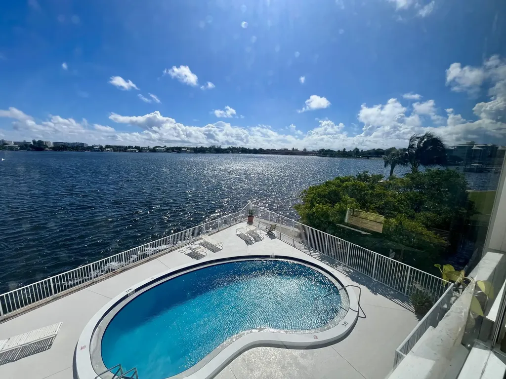 301 Croton Avenue Lantana FL 33462