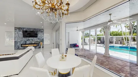 377 Squire Drive Wellington FL 33414