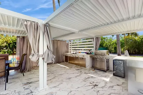 377 Squire Drive Wellington FL 33414
