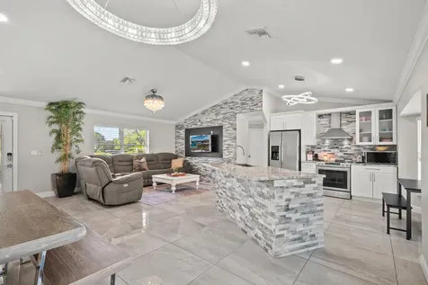 16857 90th Street Loxahatchee FL 33470