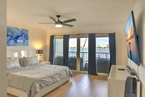 3040 Lake Shore Drive Riviera Beach FL 33404