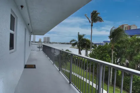 3040 Lake Shore Drive Riviera Beach FL 33404