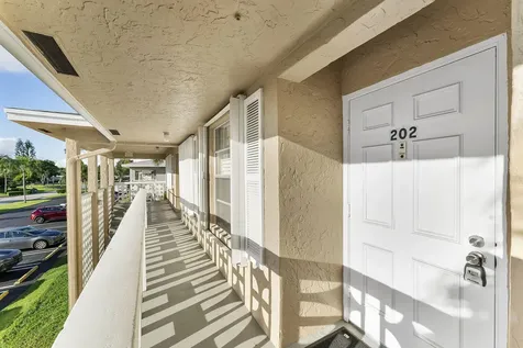 1050 Citrus Delray Beach FL 33445