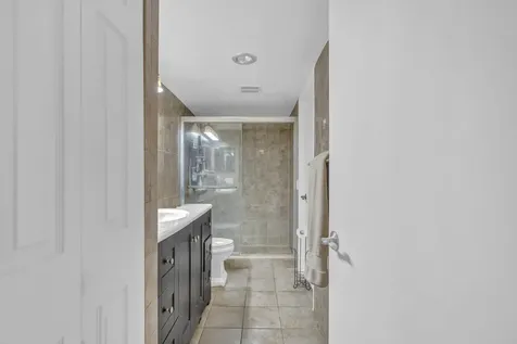 4166 Inverrary Drive Lauderhill FL 33319