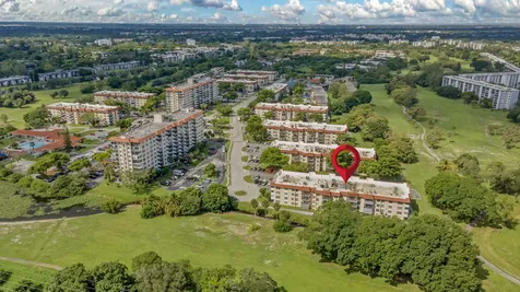 4166 Inverrary Drive Lauderhill FL 33319