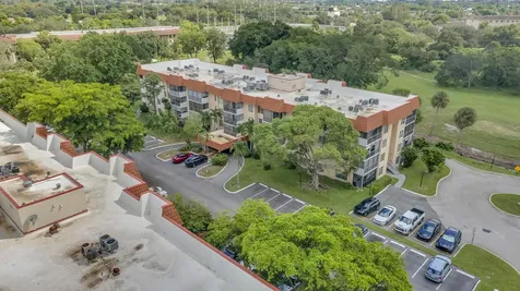 4166 Inverrary Drive Lauderhill FL 33319