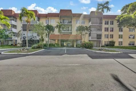 4166 Inverrary Drive Lauderhill FL 33319