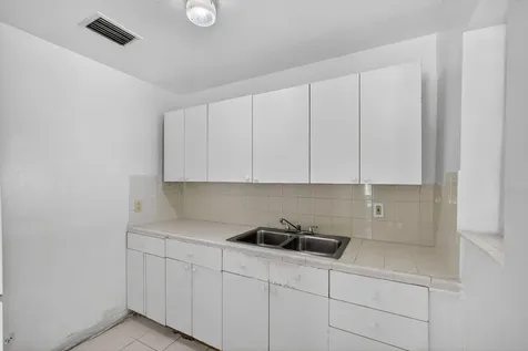 912 38th Street West Palm Beach FL 33407
