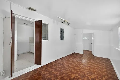 912 38th Street West Palm Beach FL 33407