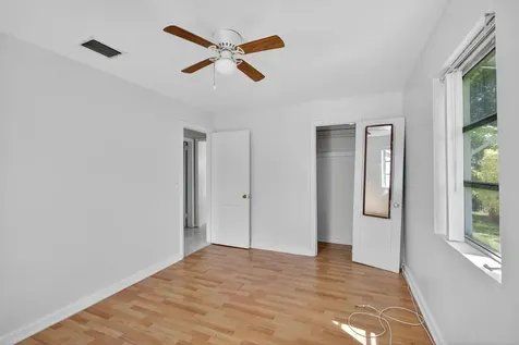912 38th Street West Palm Beach FL 33407
