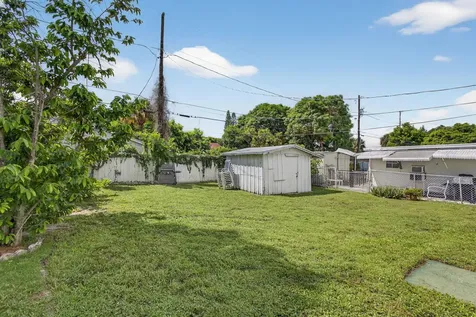 912 38th Street West Palm Beach FL 33407