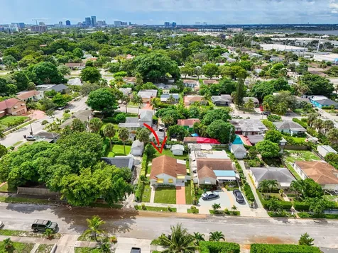 912 38th Street West Palm Beach FL 33407