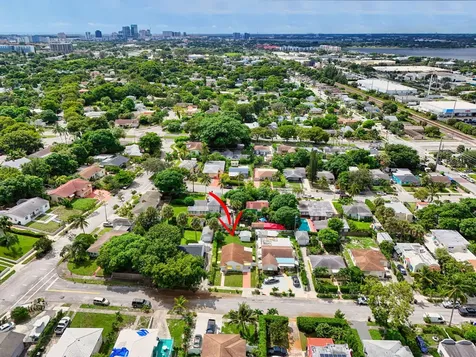 912 38th Street West Palm Beach FL 33407