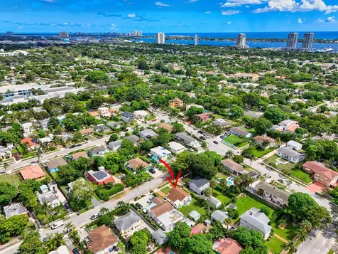 912 38th Street West Palm Beach FL 33407