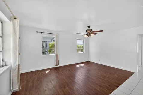 912 38th Street West Palm Beach FL 33407