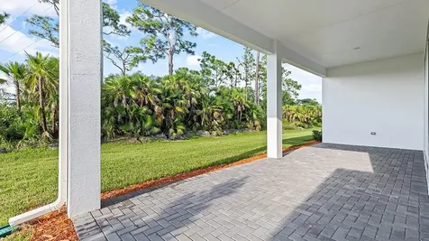 2301 Se Canopy Cove Lane Port Saint Lucie FL 34984