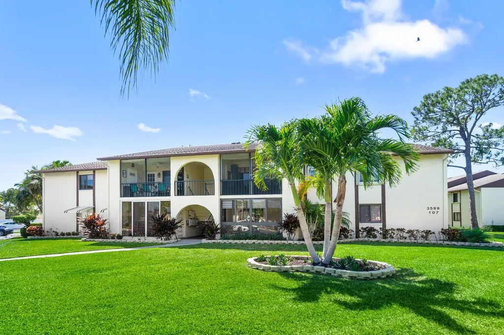 3589 La Aires Court Greenacres FL 33463