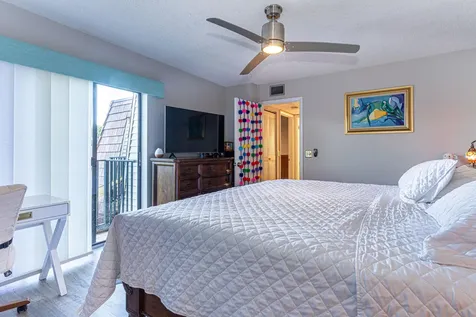 2716 Sw 15th Street Deerfield Beach FL 33442