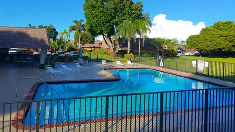 2716 Sw 15th Street Deerfield Beach FL 33442