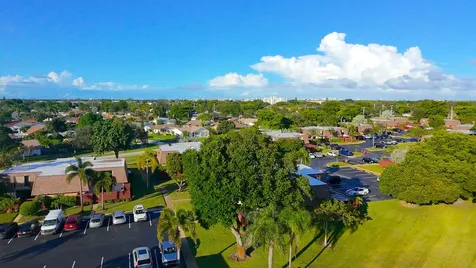 2716 Sw 15th Street Deerfield Beach FL 33442