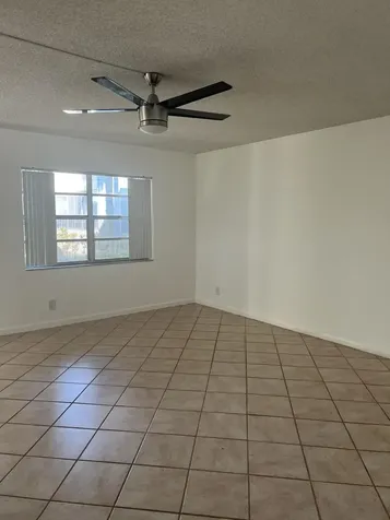 886 Flanders Delray Beach FL 33484