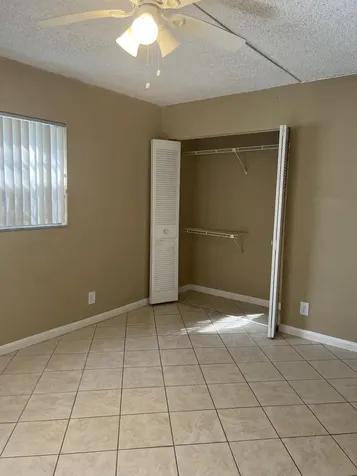 886 Flanders Delray Beach FL 33484