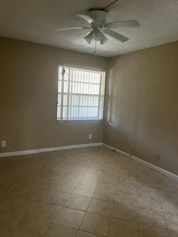 886 Flanders Delray Beach FL 33484