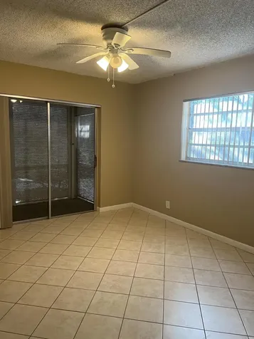 886 Flanders Delray Beach FL 33484