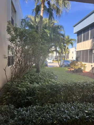 886 Flanders Delray Beach FL 33484
