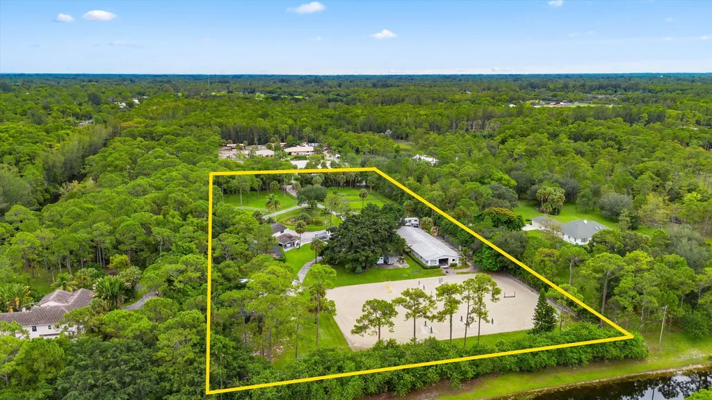 2915 Doe Trail The Acreage FL 33470