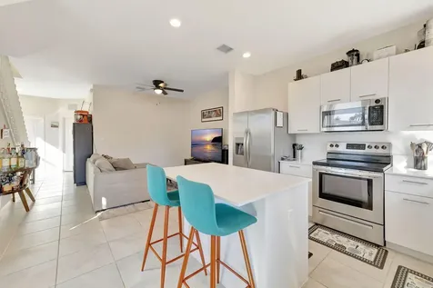 12227 Nw 23rd Path Miami FL 33167