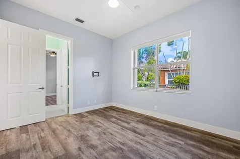 6916 Nw 113th Avenue Parkland FL 33076