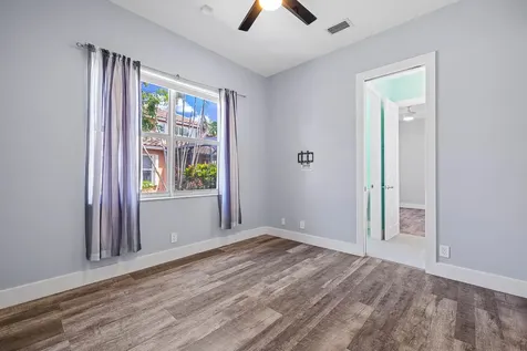 6916 Nw 113th Avenue Parkland FL 33076