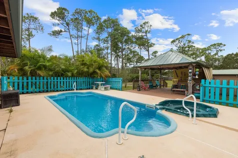 2725 Twin Oaks Trail Fort Pierce FL 34945