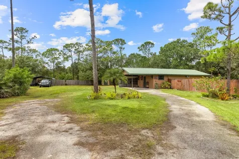 2725 Twin Oaks Trail Fort Pierce FL 34945