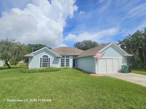 957 Sw Jacqueline Avenue Port Saint Lucie FL 34953