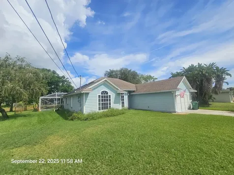 957 Sw Jacqueline Avenue Port Saint Lucie FL 34953