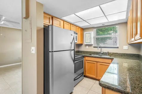 40 Se 13th Street Boca Raton FL 33432