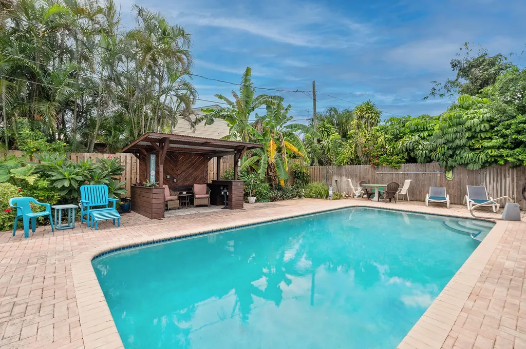 1014 W Broward Street Lantana FL 33462